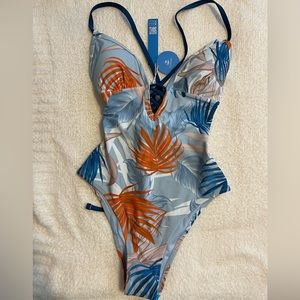 CUPSHE Tropical Plunge Lace Up One-piece NWT Size Small